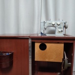 Продам ножную швейную машинку " Подольск" в тумбе б/у., Новосибирск