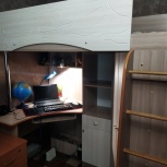 Продам детскую кровать чердак со столом и шкафом, Новосибирск