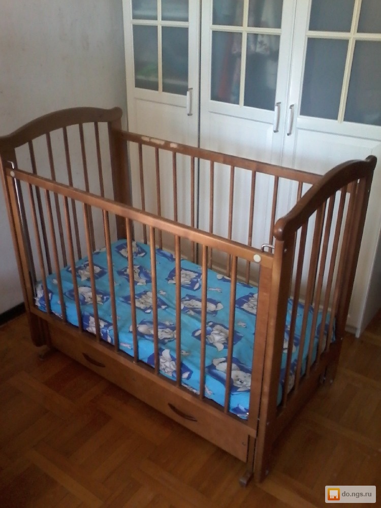 Авито куплю детскую кроватку б у. Дет.кроватки б/у. Детская кровать б/у. Авито детские кроватки. Детская кроватка дешевая за 500 рублей.