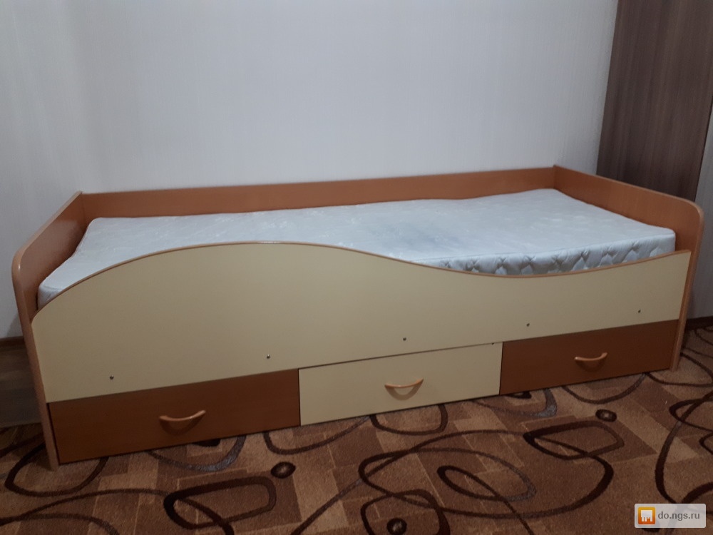 Детские полуторки. Кровать полуторка для ребенка. Кровать детская полуторка с ящиками. Детская кровать полуторка с бортиками. Детская полуторная кровать с бортиками.