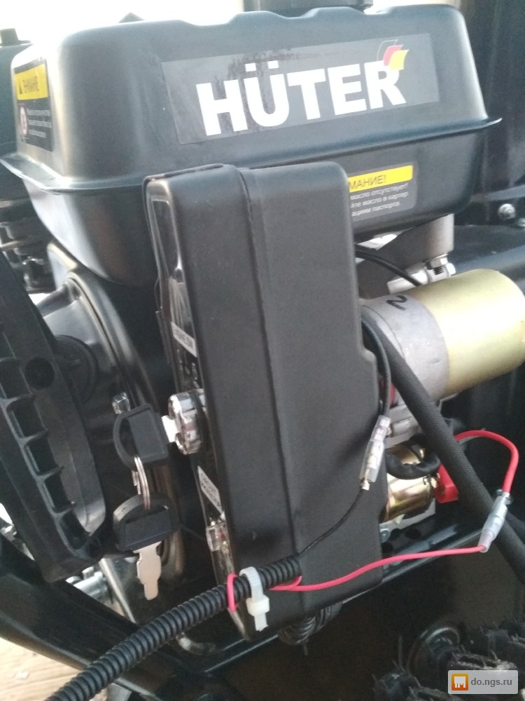 Двигатель снегоуборщика хутер. Huter SGC 4800 электростартер. Электростартер для снегоуборщика 220в Huter. Кожух двигателя Huter 4100. Двигатель снегоуборщика Huter 4100.