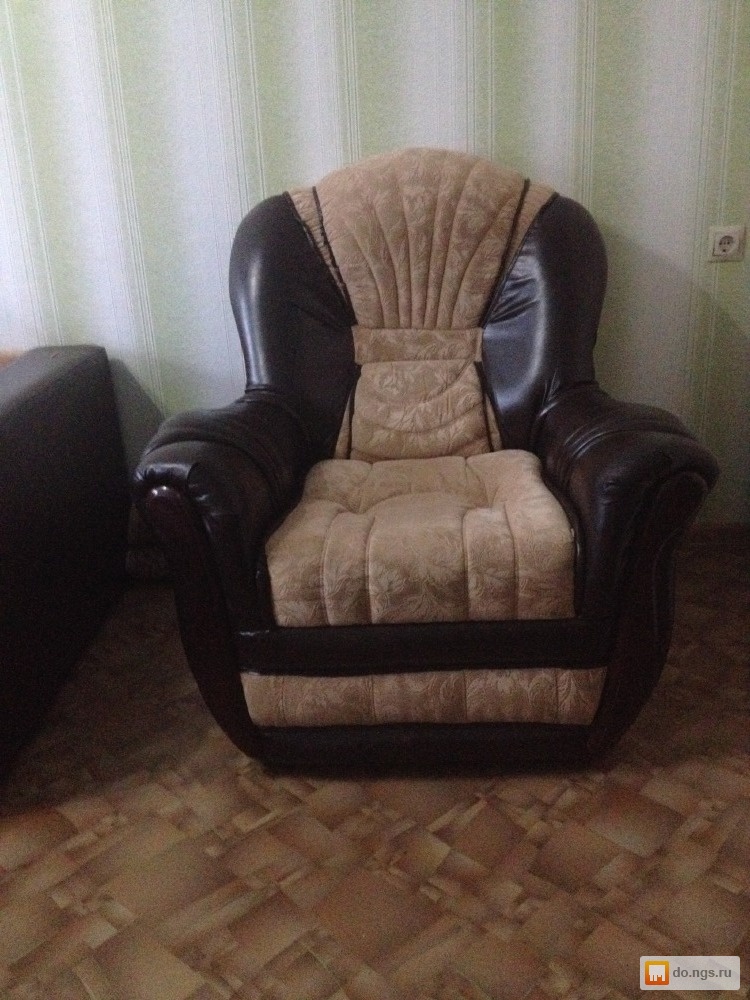Авито ставрополь купить б у. Кресла б/у. Кресло мягкое б/у. Кресло выдвижное 90 годов. Диван кресло бу.